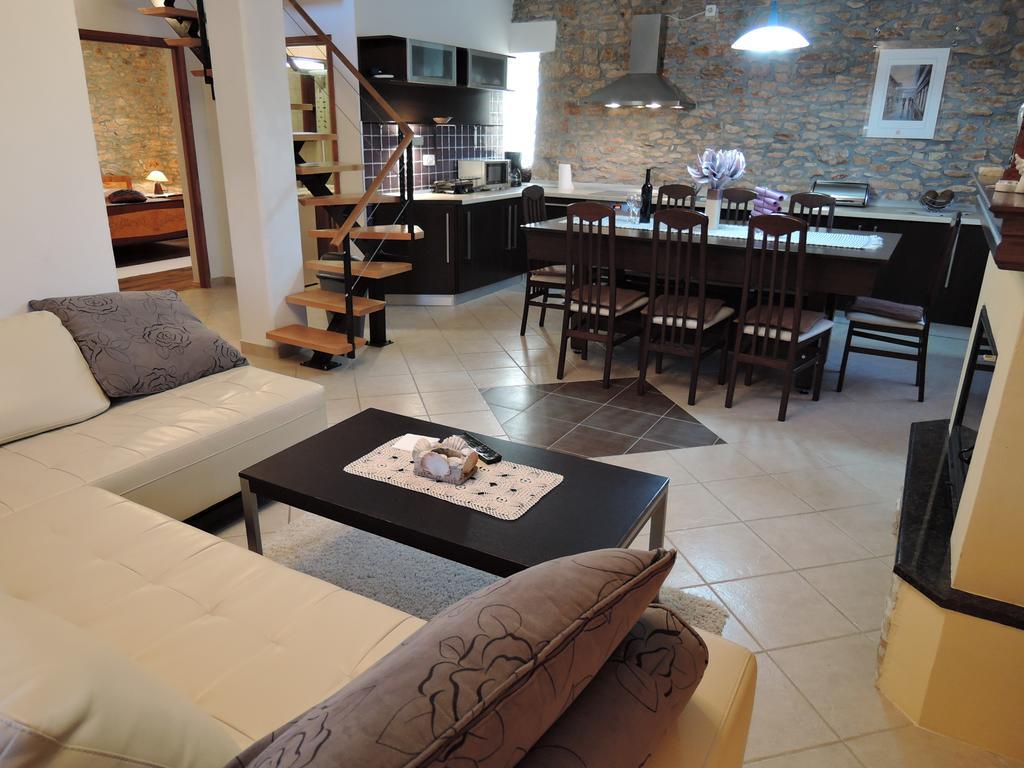 Rural House Gluic Villa Bogatić Szoba fotó